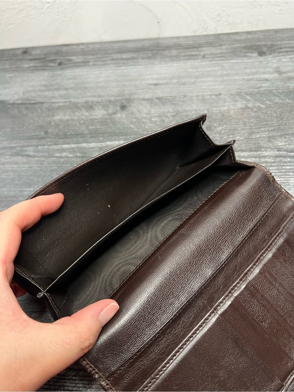 Authentic Gucci Chocolate Brown GUCCISSIMA  Wallet with Heart - Picture 6 of 13